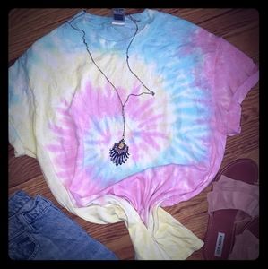 Tee shirt tie dye